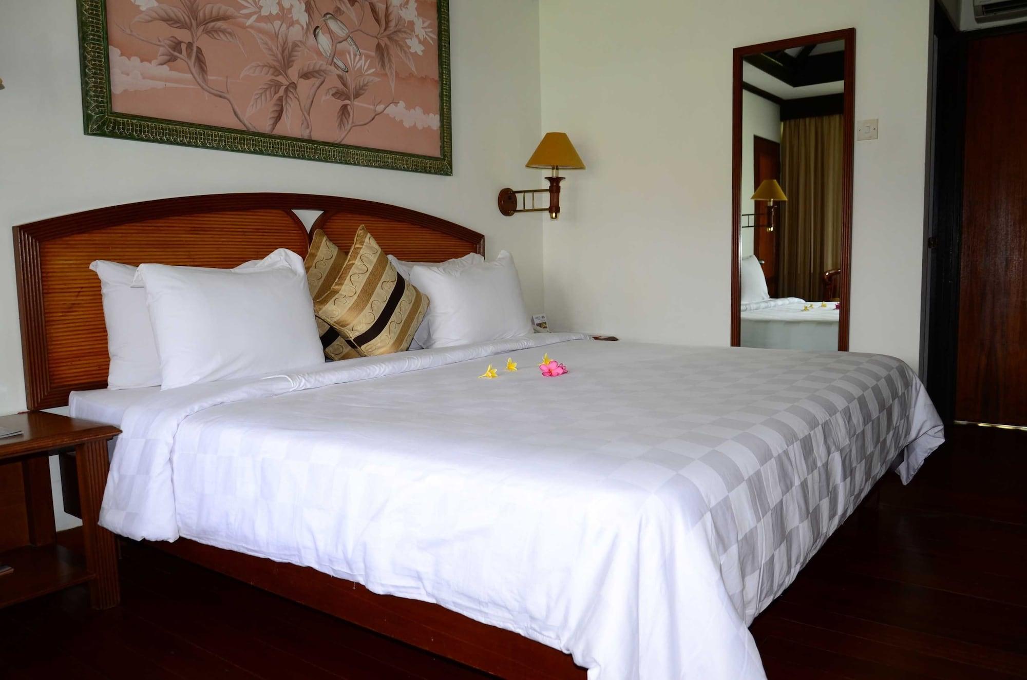 Merumatta Senggigi Lombok Mangsit Exterior foto